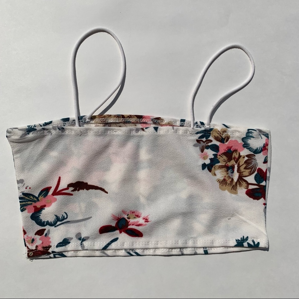 Floral Cropped Cami - Picture 7 of 9